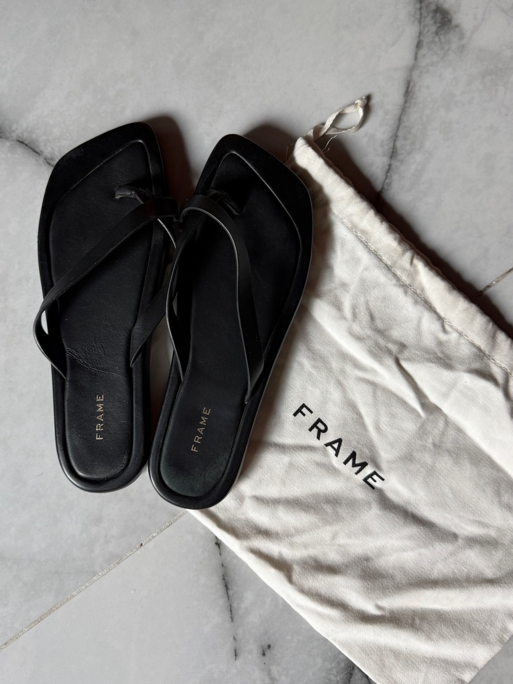 FRAME Le Montauk Leather Sandals